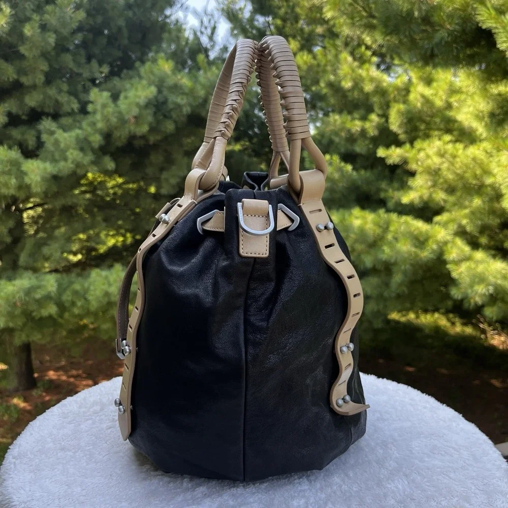 Allibelle measures 12w